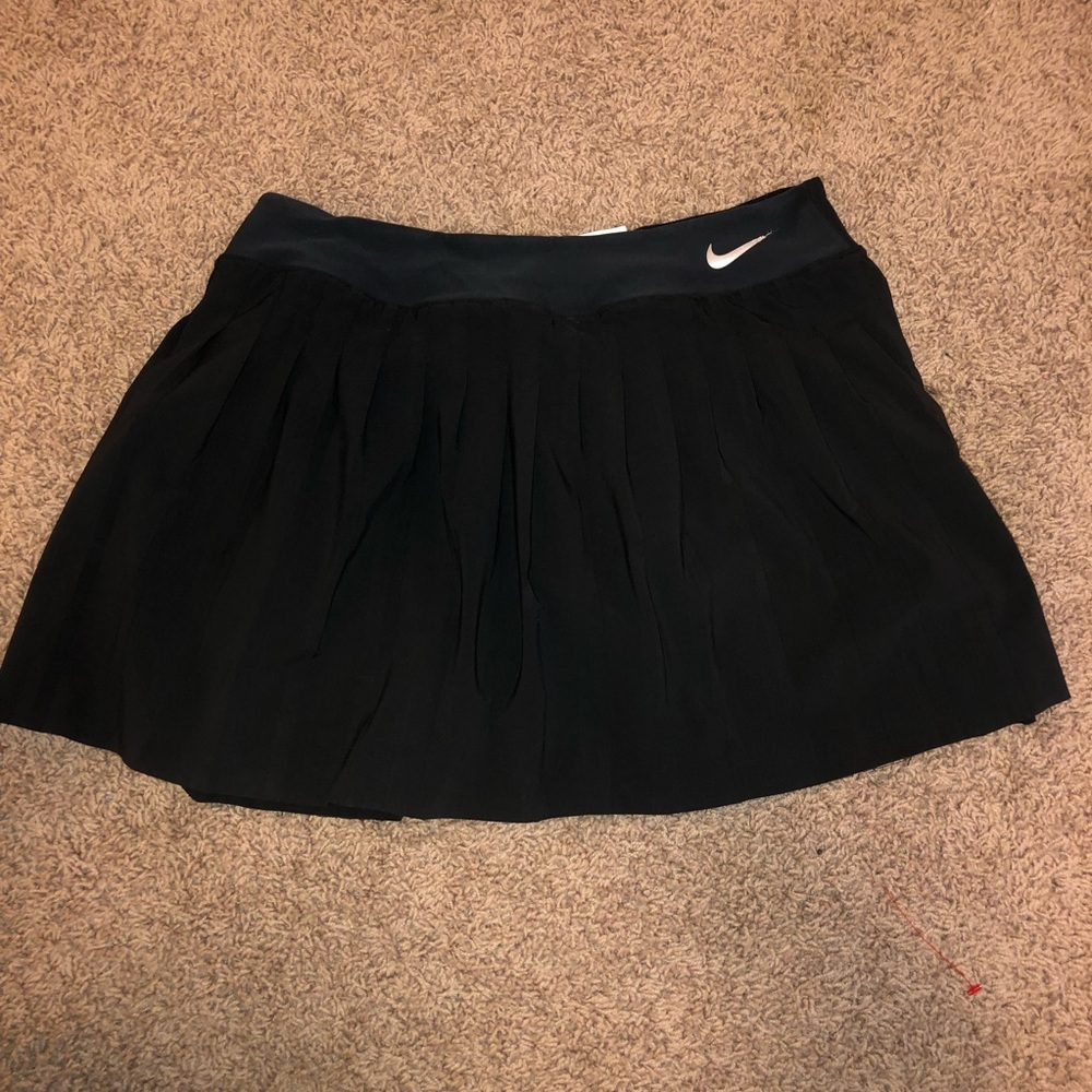 ‼️ PRICE DROP‼️ NIKE Black Pleated Tennis Skirt